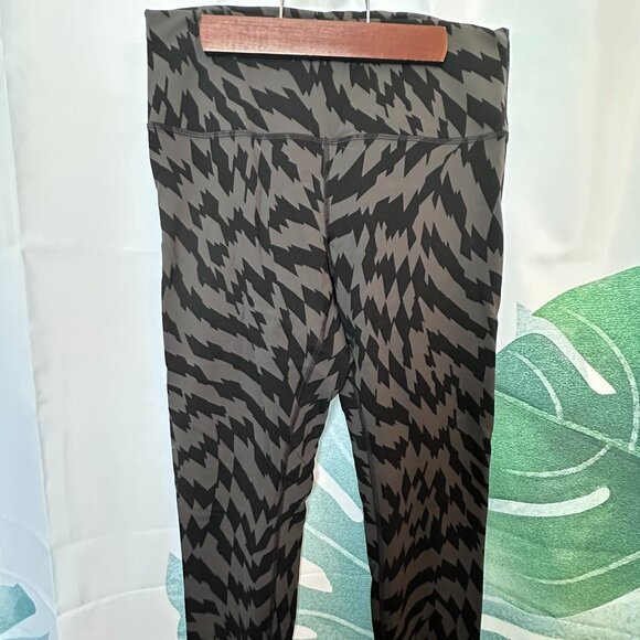 Lululemon Tights - Picture 1 of 3